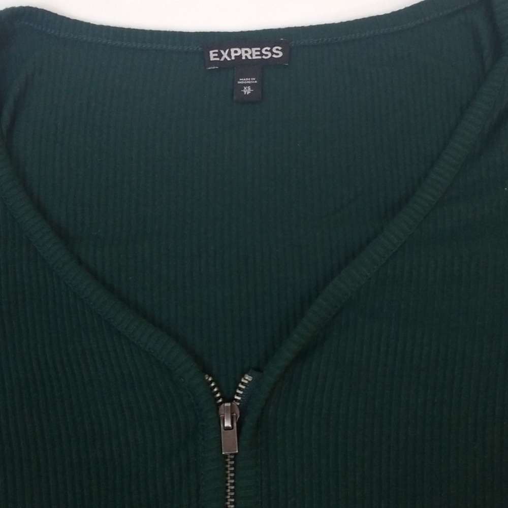4 Express ribbed shirts - Picture 8 of 8
